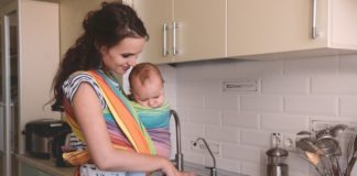 How to Lose Weight While Breastfeeding: 9 Tips for Postpartum Moms