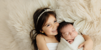 How to Prepare Your Child for a New Sibling: 8 Tips for Parents