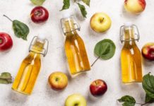 Apple Cider Vinegar Hair Rinse 101: 9 Tips and Recipes for Beginners