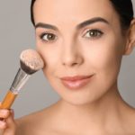 How to Apply Makeup to Oily Skin: 11 Tips & Techniques