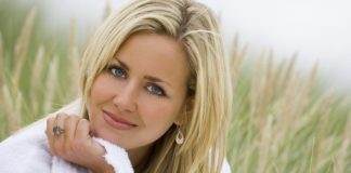 How to Look Good Without Makeup: 12 Tips and Hacks Every Girl Needs