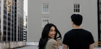 How To Manifest a Better Love Life in 2022