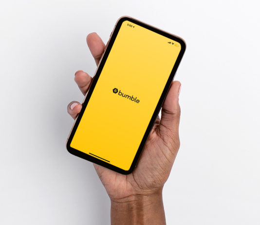 Listen Up: 9 Things You Must Have On Your Dating Profile