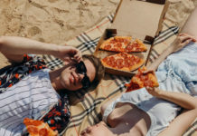 6 Apps for Making Friends in a New City