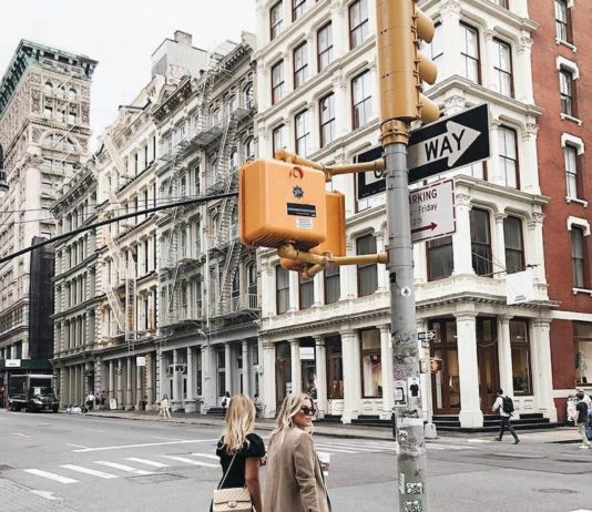 How to Maintain a Friendship When You’re in Different Life Stages