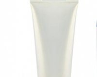 Should you put moisturizer or sunscreen on your face first?