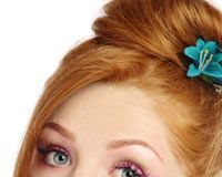 Cat Eyes and Color: Secrets of the ’60s Makeup Look