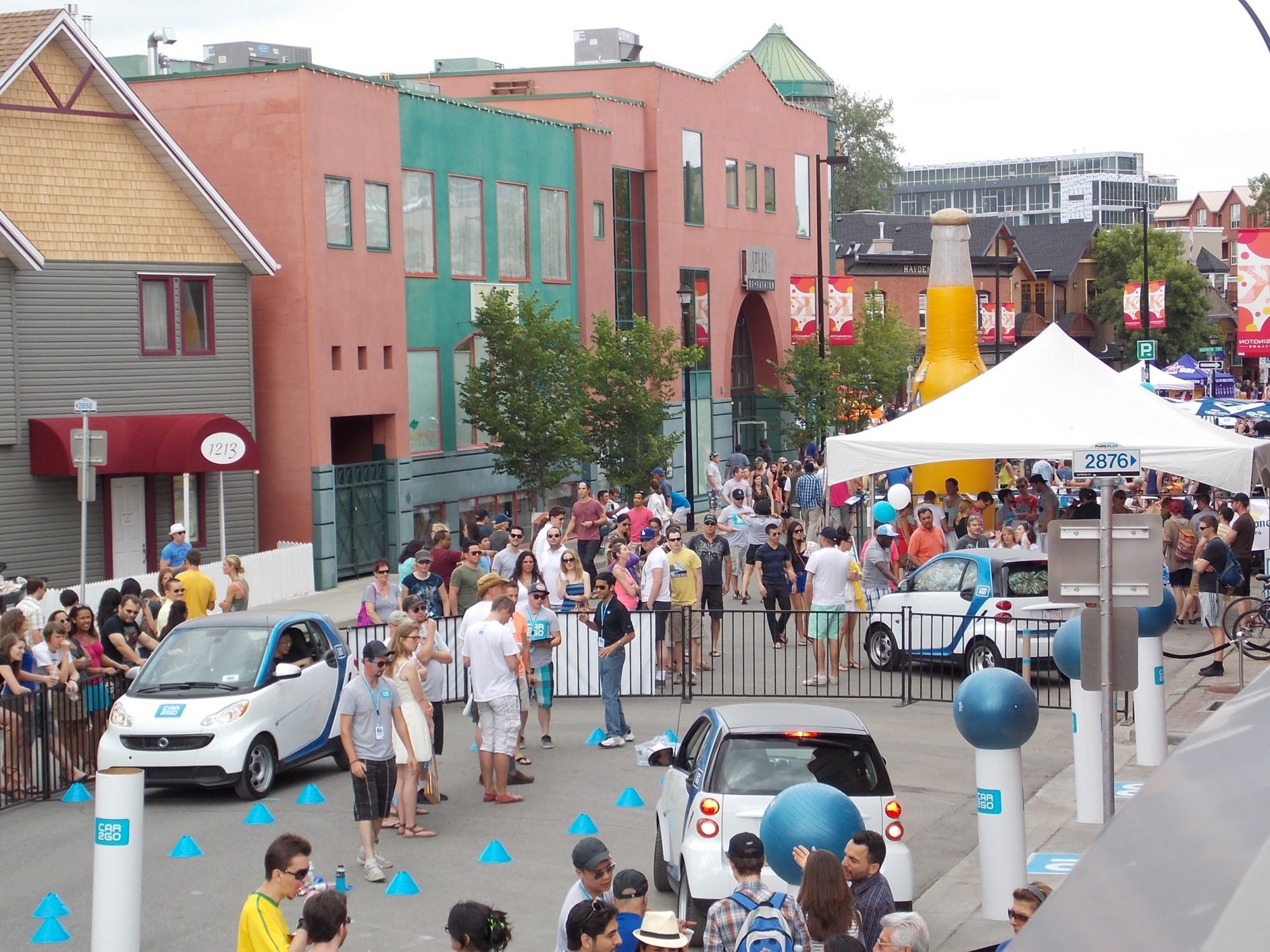 Sun and Salsa festival in Sunnyside-Hillhurst.