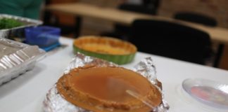 5 Reasons Why Meal Sharing Is a Traveler’s Best Friend