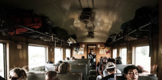 How to Manage Pain from Endometriosis While Traveling