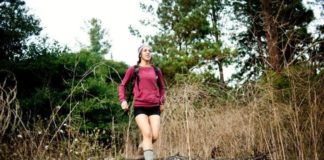 This Kind of Walking Boosts Mental Health, According to Science