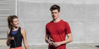 The Pros and Cons of Walking With Your Significant Other