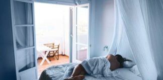 Is Sleeping Naked Better For Your Health?