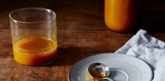 Is It OK to Drink Apple Cider Vinegar on an Empty Stomach?