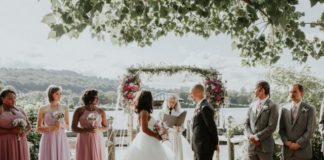 6 Steps to Finding the Right Wedding Officiant