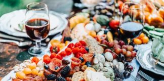 2022 Wedding Food Ideas to Watch (and Taste!)